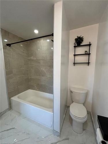 153 Elgin Street, London, ON - Indoor Photo Showing Bathroom