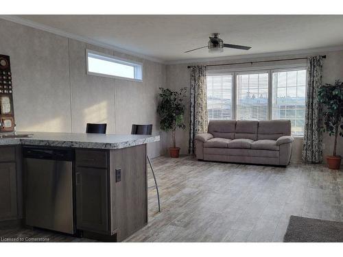 24 Macpherson Crescent, Flamborough, ON - Indoor Photo Showing Other Room