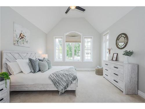 35-875 University Avenue E, Waterloo, ON - Indoor Photo Showing Bedroom