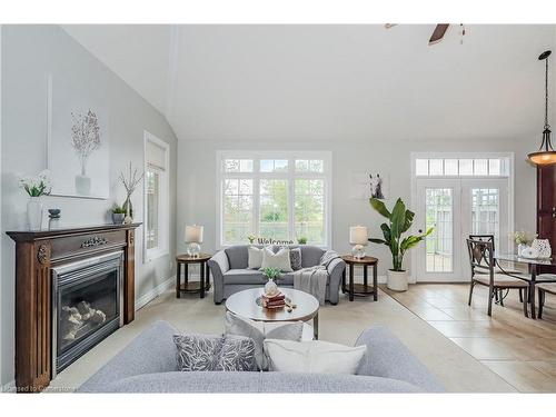 35-875 University Avenue E, Waterloo, ON - Indoor Photo Showing Living Room With Fireplace