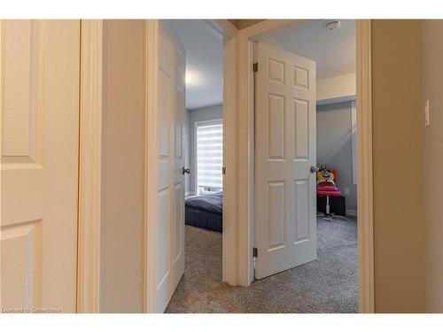 188 Wheat Lane, Kitchener, ON - Indoor Photo Showing Other Room