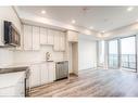 2901-15 Wellington Street S, Kitchener, ON  - Indoor Photo Showing Kitchen 