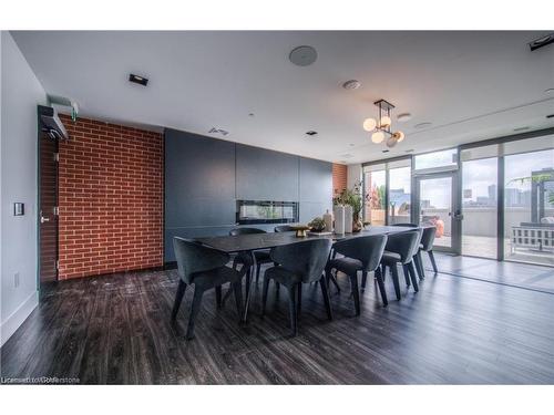 2901-15 Wellington Street S, Kitchener, ON - Indoor Photo Showing Dining Room