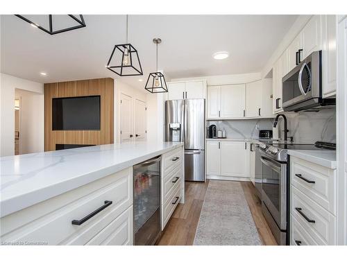 1006-375 King Street N, Waterloo, ON - Indoor Photo Showing Kitchen With Stainless Steel Kitchen With Upgraded Kitchen