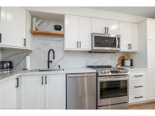 1006-375 King Street N, Waterloo, ON - Indoor Photo Showing Kitchen With Upgraded Kitchen