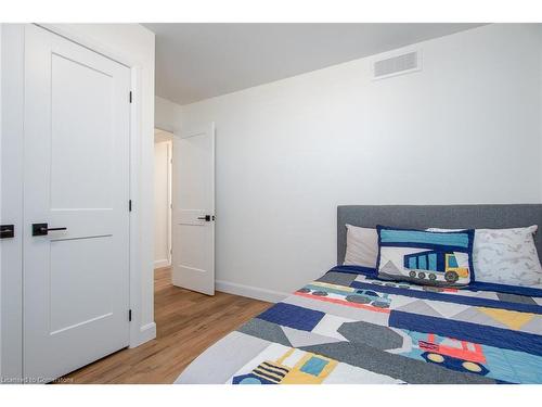 1006-375 King Street N, Waterloo, ON - Indoor Photo Showing Bedroom