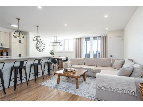 1006-375 King Street N, Waterloo, ON - Indoor Photo Showing Living Room