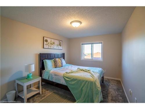 418 White Birch Avenue, Waterloo, ON - Indoor Photo Showing Bedroom