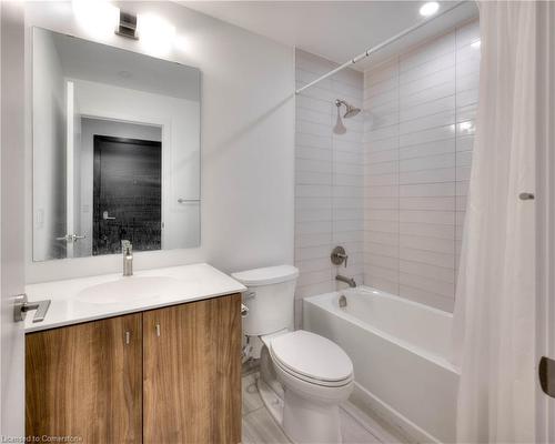 2609-15 Wellington Street S, Kitchener, ON - Indoor Photo Showing Bathroom