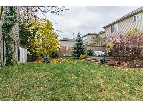 206 Westhollow Court, Waterloo, ON - Outdoor