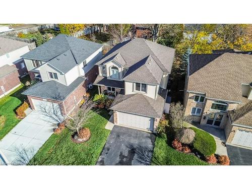 206 Westhollow Court, Waterloo, ON - Outdoor