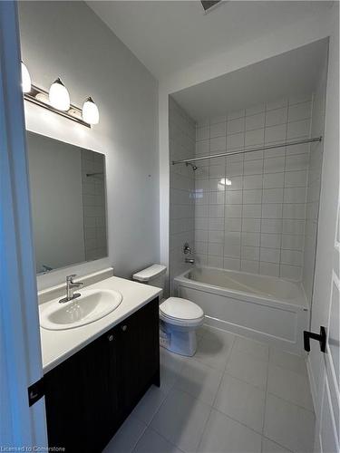 7 Routley Street, Kitchener, ON - Indoor Photo Showing Bathroom