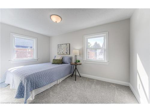 35 Guelph Street, Kitchener, ON - Indoor Photo Showing Bedroom