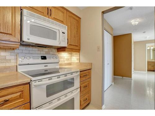 1204-1414 King Street E, Kitchener, ON - Indoor Photo Showing Kitchen