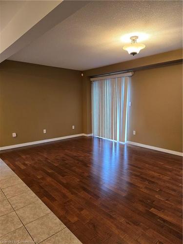 1316 Countrystone Drive, Kitchener, ON - Indoor Photo Showing Other Room