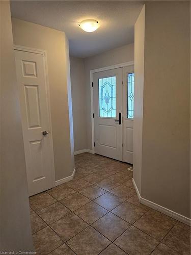 1316 Countrystone Drive, Kitchener, ON - Indoor Photo Showing Other Room