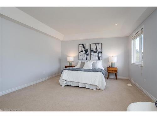 379 Beaver Creek Road, Waterloo, ON - Indoor Photo Showing Bedroom