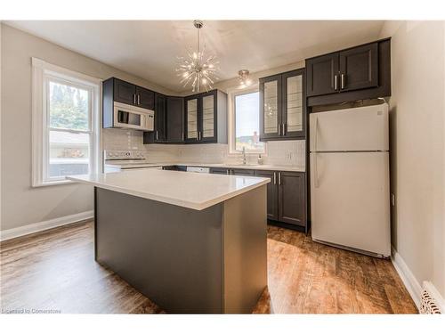 95 Scott Street, Kitchener, ON - Indoor Photo Showing Kitchen