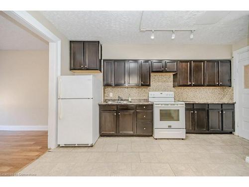 39-41 Mcnaughton Street, Cambridge, ON - Indoor Photo Showing Kitchen With Double Sink