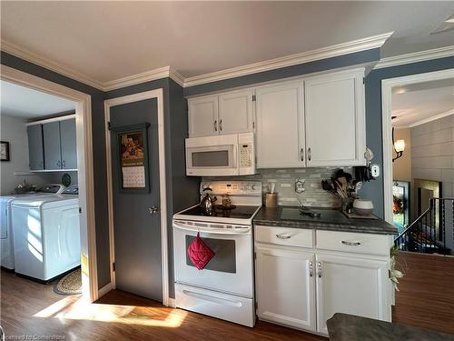 486 Toronto St Street, Palmerston, ON - Indoor Photo Showing Kitchen