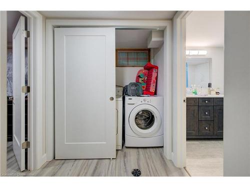 Lower Level-90 Clive Road, Kitchener, ON - Indoor Photo Showing Laundry Room