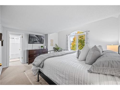 43 Marcy Crescent, Cambridge, ON - Indoor Photo Showing Bedroom