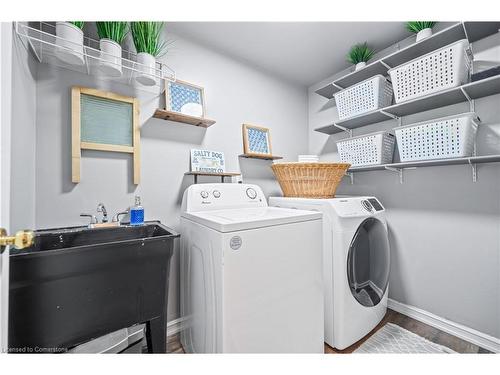 43 Marcy Crescent, Cambridge, ON - Indoor Photo Showing Laundry Room