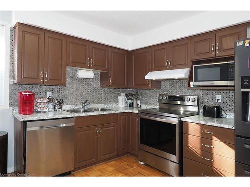 580 Old Huron Place, Kitchener, ON - Indoor Photo Showing Kitchen With Double Sink