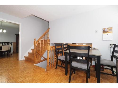 580 Old Huron Place, Kitchener, ON - Indoor Photo Showing Dining Room