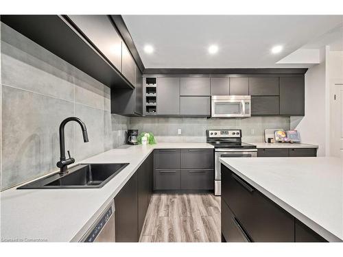 1710-330 Ridout Street N, London, ON - Indoor Photo Showing Kitchen With Stainless Steel Kitchen With Upgraded Kitchen