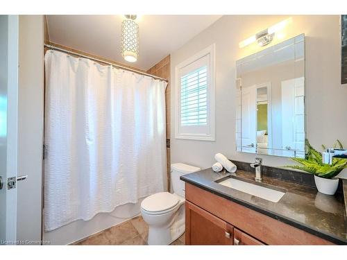 457 Golf Course Road, Conestogo, ON - Indoor Photo Showing Bathroom