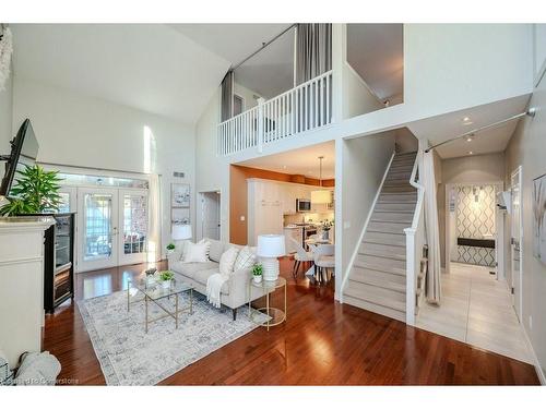 457 Golf Course Road, Conestogo, ON - Indoor Photo Showing Living Room