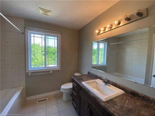 28 Birkinshaw Road, Cambridge, ON - Indoor Photo Showing Bathroom