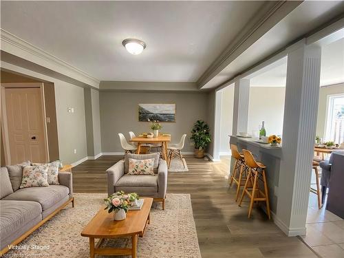 28 Birkinshaw Road, Cambridge, ON - Indoor Photo Showing Living Room