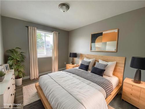 28 Birkinshaw Road, Cambridge, ON - Indoor Photo Showing Bedroom