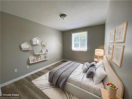 28 Birkinshaw Road, Cambridge, ON - Indoor Photo Showing Bedroom