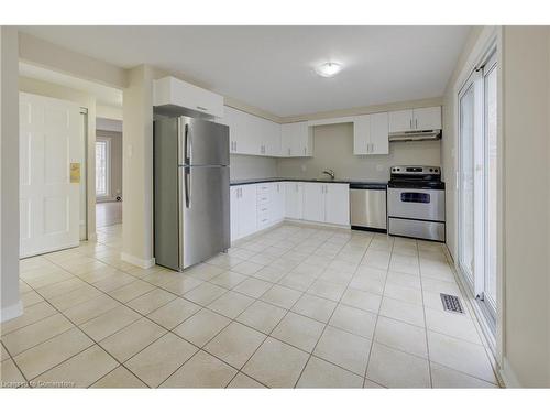 572 Elgin Street N, Cambridge, ON - Indoor Photo Showing Kitchen