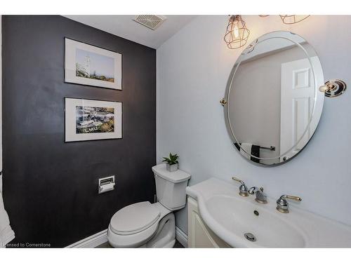 36 Colebrook Court, Kitchener, ON - Indoor Photo Showing Bathroom