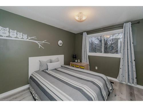 36 Colebrook Court, Kitchener, ON - Indoor Photo Showing Bedroom