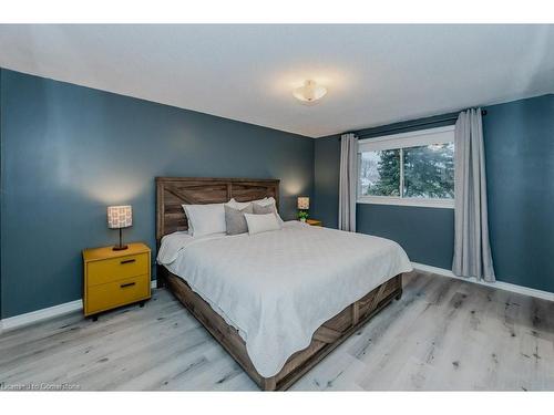 36 Colebrook Court, Kitchener, ON - Indoor Photo Showing Bedroom