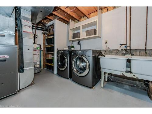 36 Colebrook Court, Kitchener, ON - Indoor Photo Showing Laundry Room