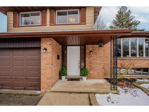 36 Colebrook Court, Kitchener, ON - Outdoor