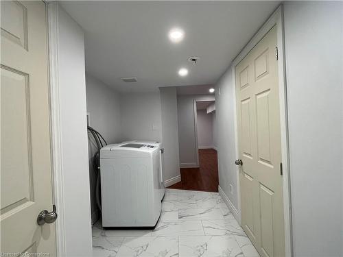 Lower-184-B Wilfred Avenue, Kitchener, ON - Indoor Photo Showing Laundry Room