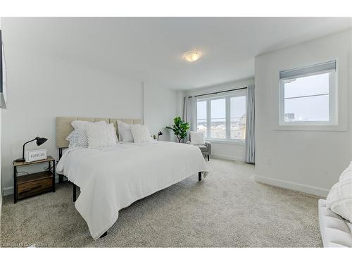 45 Hedley Lane, Elora, ON - Indoor Photo Showing Bedroom