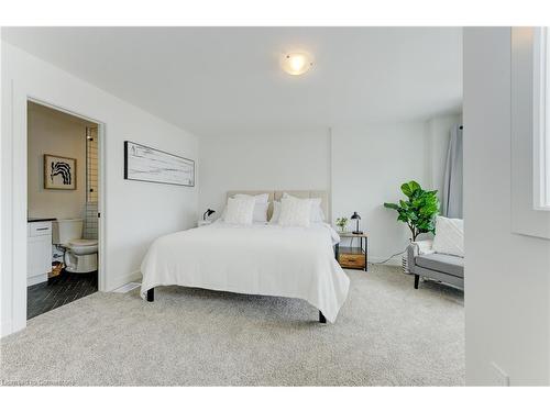 45 Hedley Lane, Elora, ON - Indoor Photo Showing Bedroom