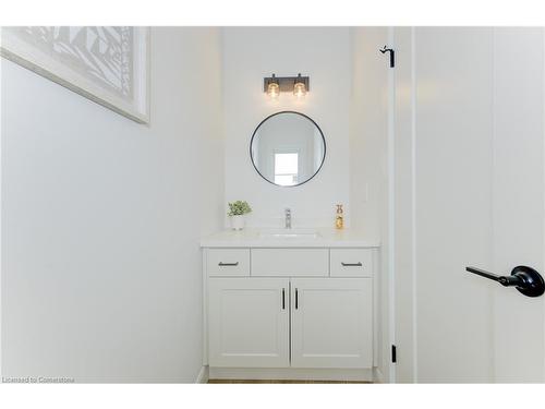 45 Hedley Lane, Elora, ON - Indoor Photo Showing Bathroom