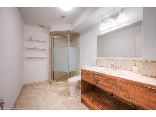 51 Westmeadow Drive, Kitchener, ON - Indoor Photo Showing Bathroom