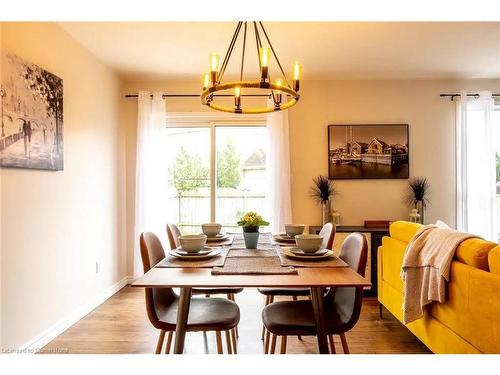 407 Rittenhouse Road, Kitchener, ON - Indoor Photo Showing Dining Room