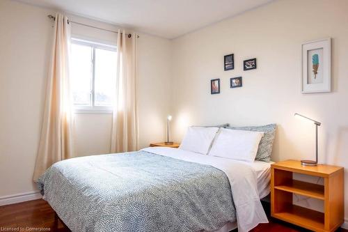 407 Rittenhouse Road, Kitchener, ON - Indoor Photo Showing Bedroom