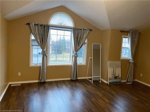 192 Pineland Court, Waterloo, ON - Indoor Photo Showing Other Room